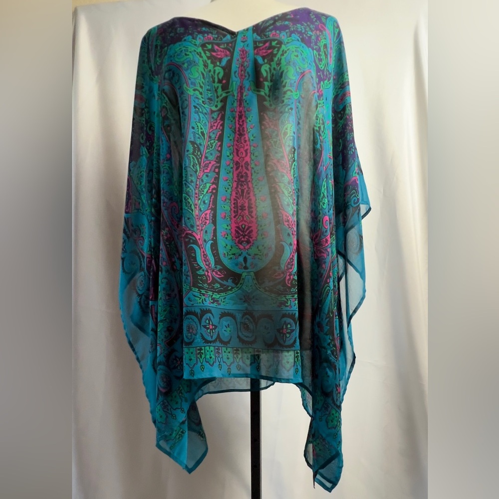 Beautiful Lane Bryant kimono style paisley blouse